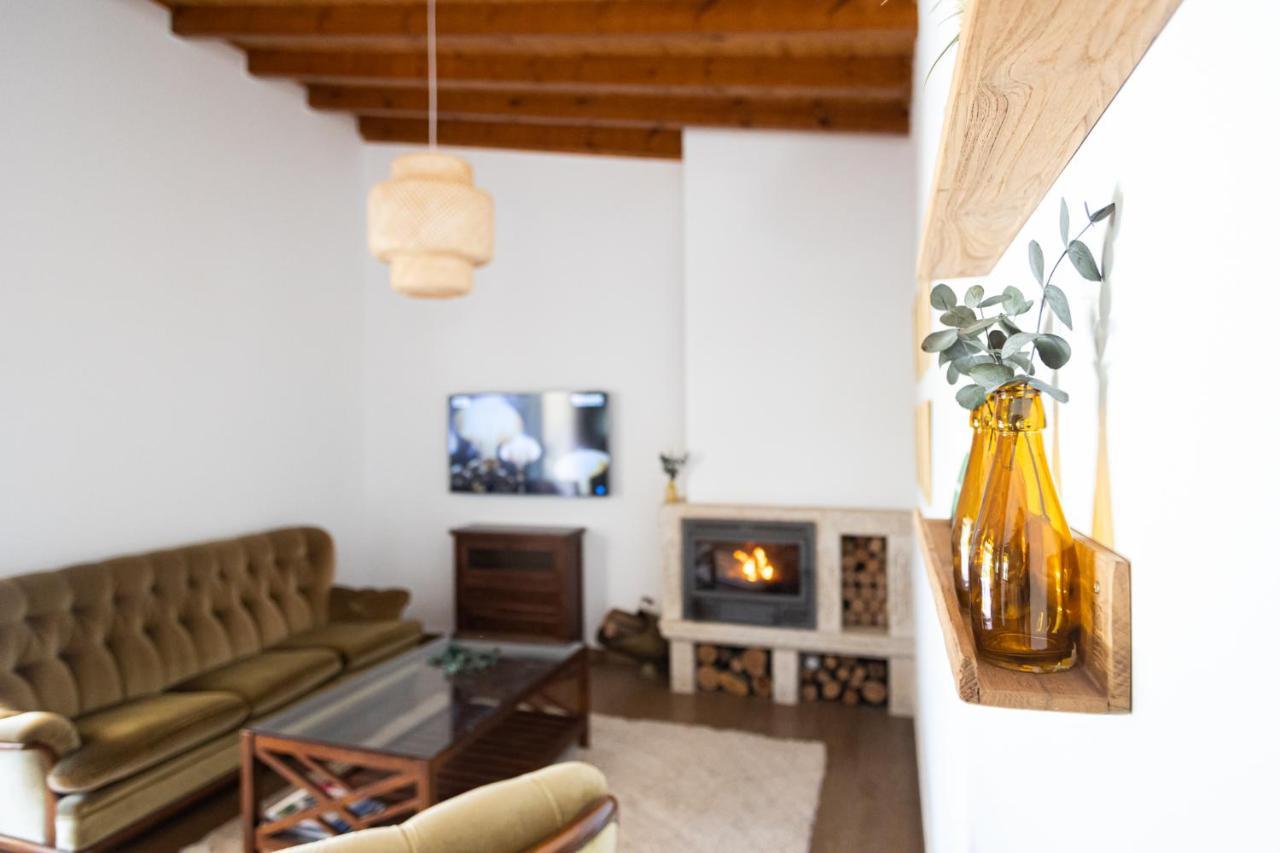 Pedra Moura Casa Rural กอนโดมาร์ ภายนอก รูปภาพ